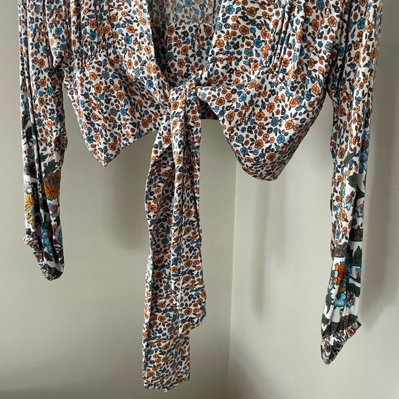 Mura Boutique Soleil Top in Multi Floral - Picture 11 of 14